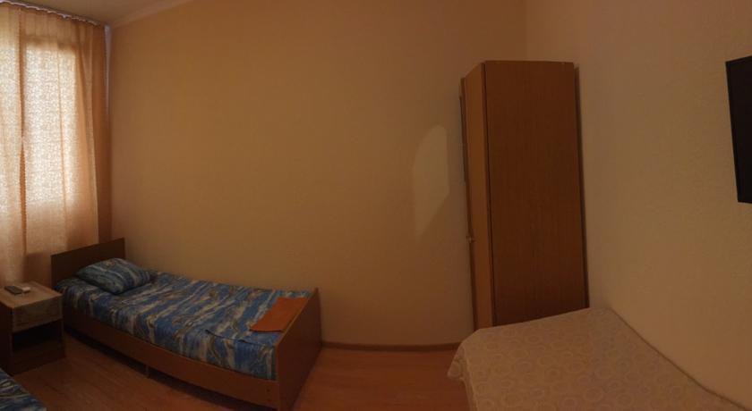 Гостиница Гостевой дом на Ленинградской улице Сочи